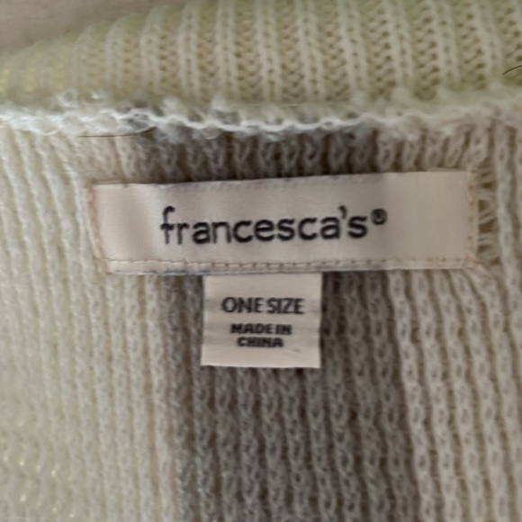 Francesca’s Poncho. Never Worn - Picture 4 of 4